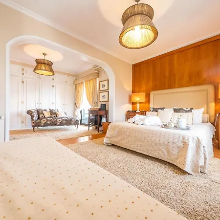 Lourenco's House Deluxe 4*