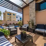 Lourenco's House Deluxe 4*