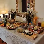 Guest house Lourenco's House Deluxe 4*