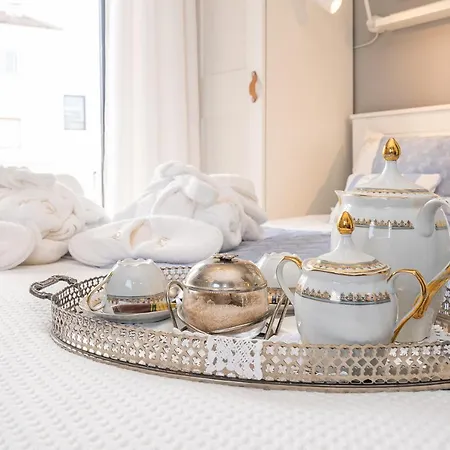 Lourenco's House Deluxe Віавіа