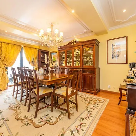 Lourenco's House Deluxe Pensjonat Віавіа