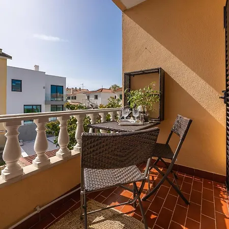 Lourenco's House Deluxe Guest house 4*