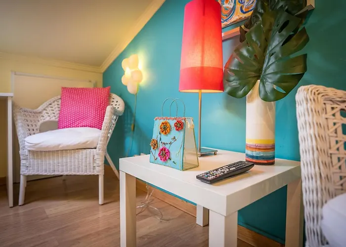 Lourenco's House Deluxe 4* קסקאיס