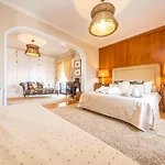 Lourenco's House Deluxe 4*