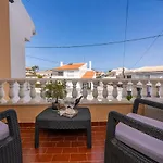 Lourenco's House Deluxe Πανσιόν