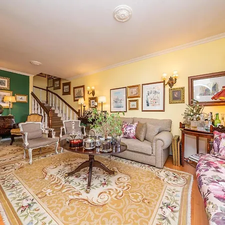 Affittacamere Lourenco's House Deluxe